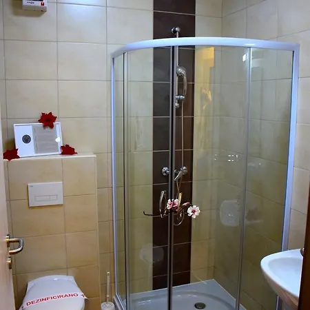 Hotel Hrib 14 Glazuta