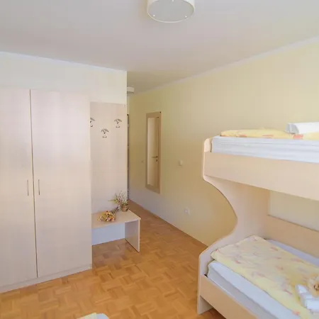 Hotel Hrib 14 *