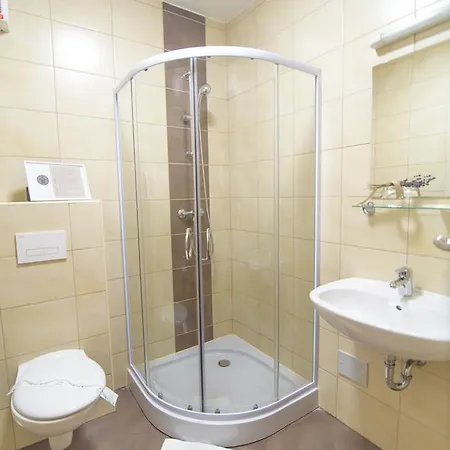 Hotel Hrib 14 Glazuta